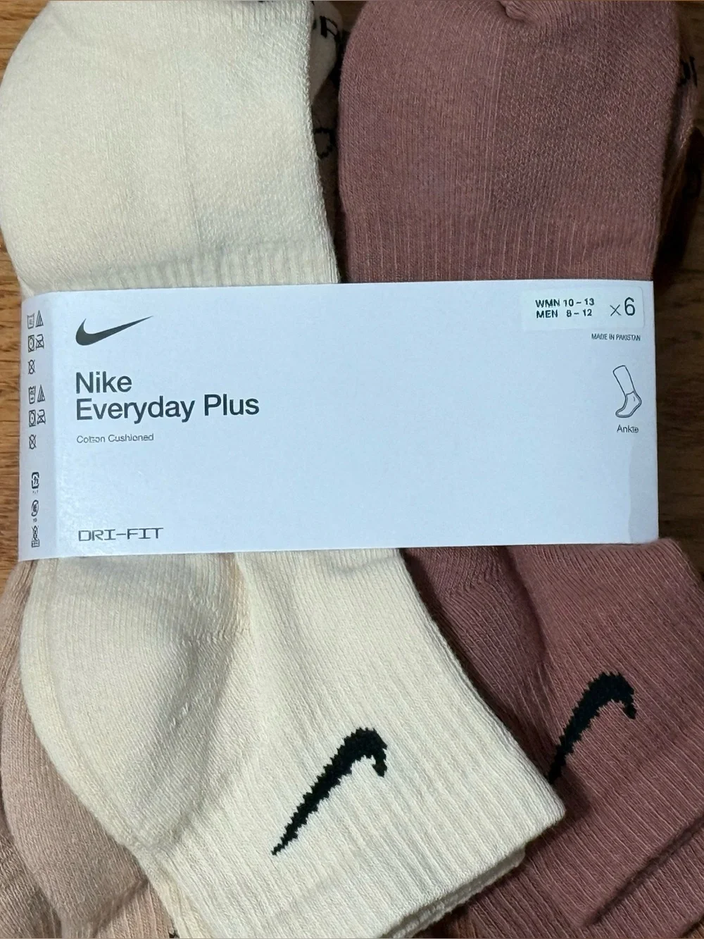 Nike Everyday Plus Cushioned 6-Pack Quarter Training Socks - Size Large